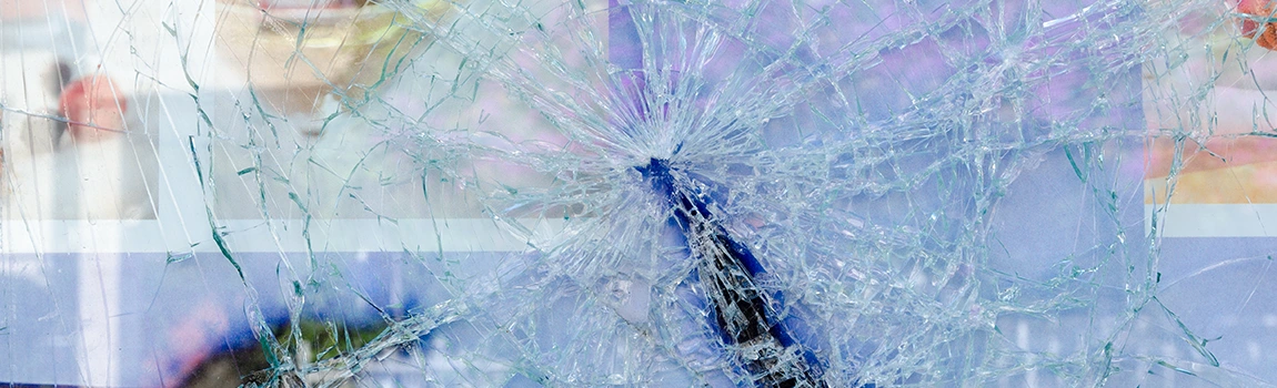 Window Broken Glass Repair in Country Walk, FL
