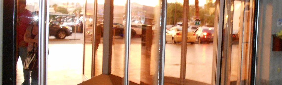 Storefront Glass Repair Cost in Country Walk, FL
